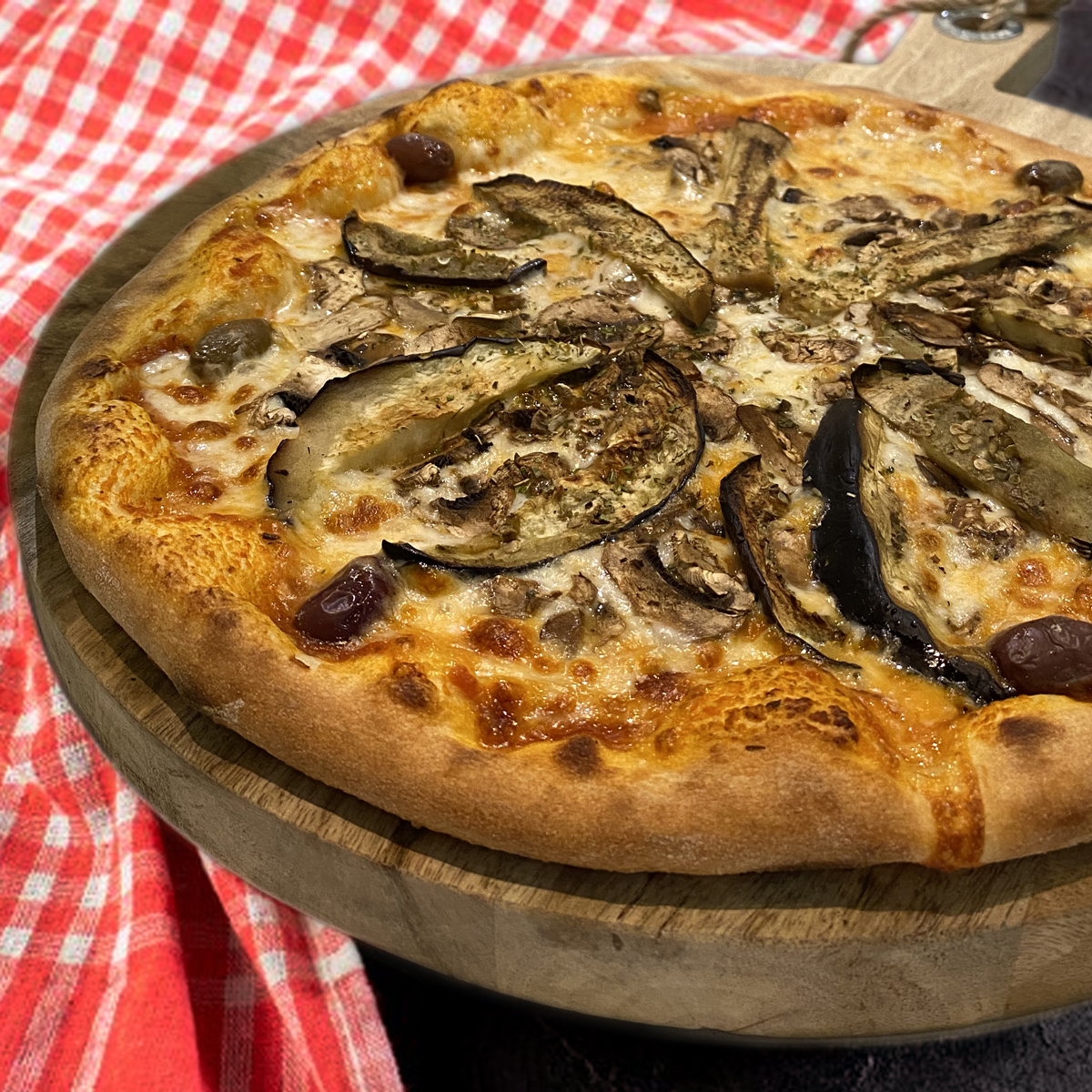 Pizza aubergine à Grasse